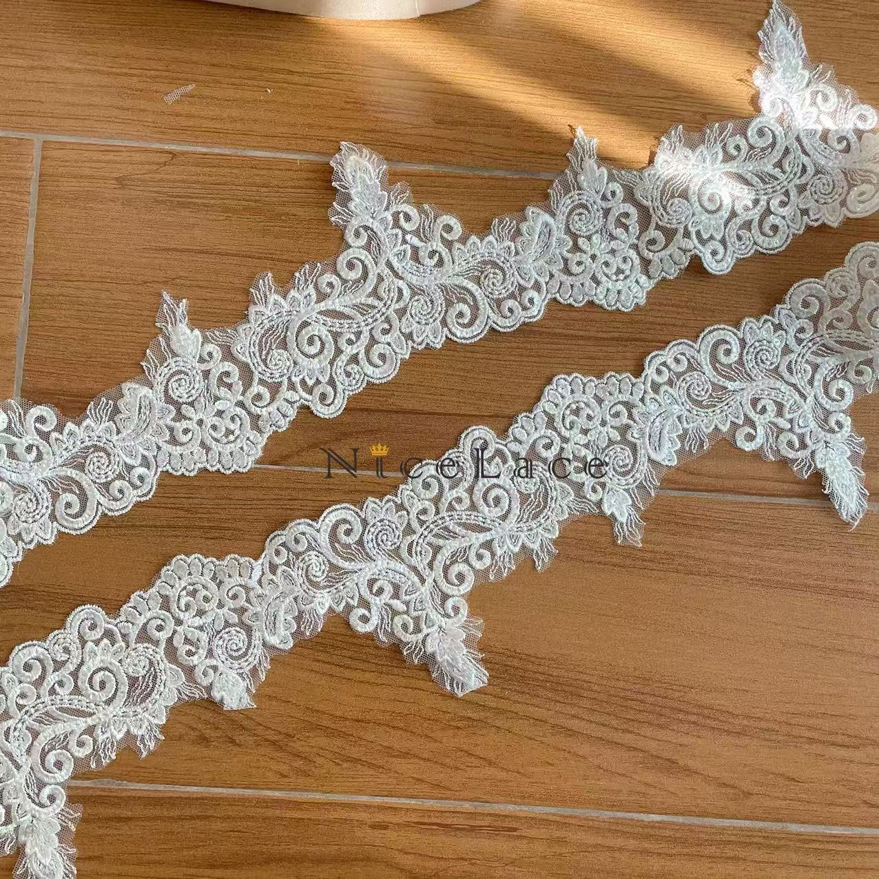 1 ヤードアイボリー刺繍レース絶妙な刺繍リボンスパンコールト - Wedding Water Supply のレビューと価格