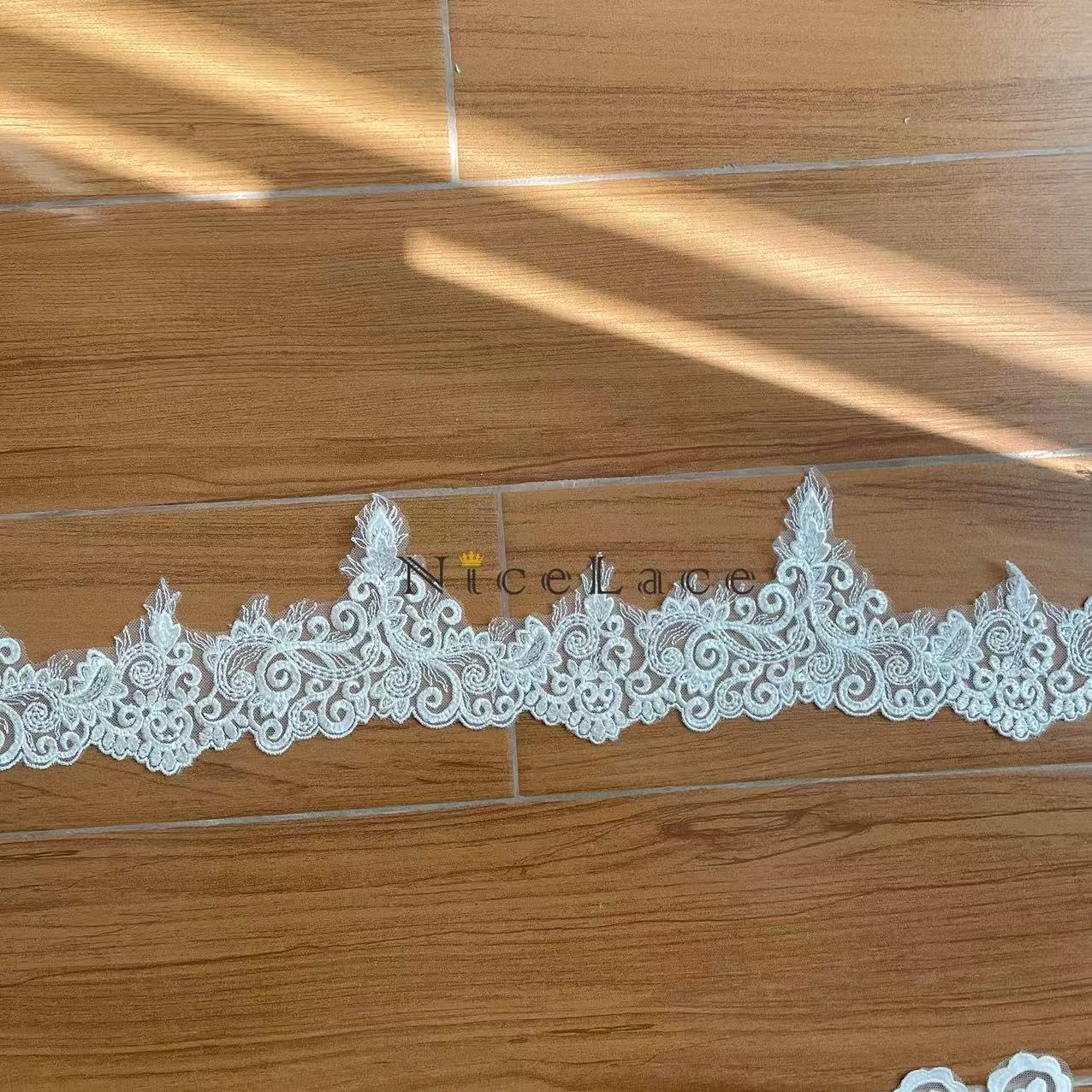 1 ヤードアイボリー刺繍レース絶妙な刺繍リボンスパンコールト - Wedding Water Supply のレビューと価格