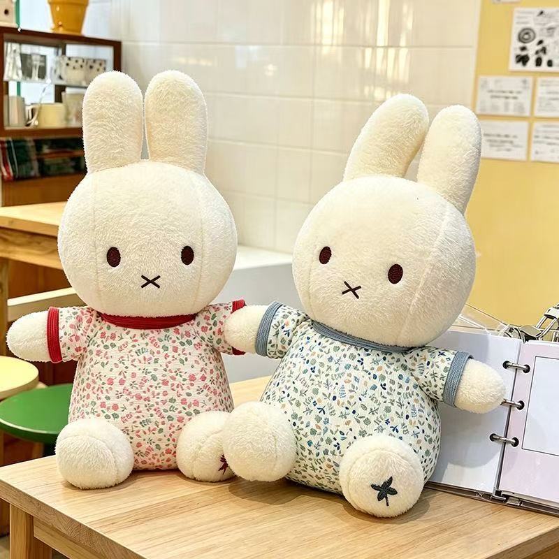 30 センチメートルかわいいミッフィーウサギ花柄ぬいぐるみ人 - Good Floral & Wedding Decor Supply のレビューと価格